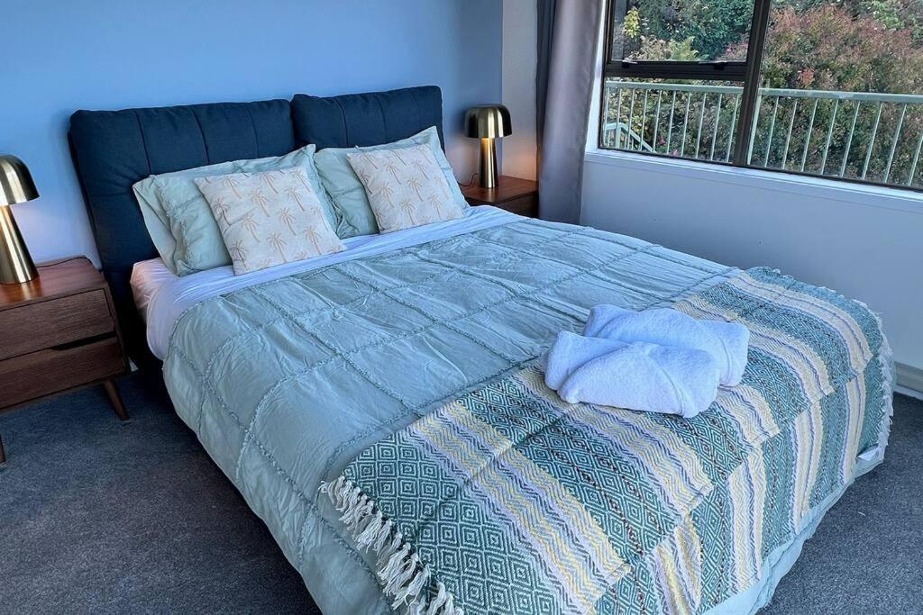 Lakeview Home Retreat At Queenstown Hill ภายนอก รูปภาพ